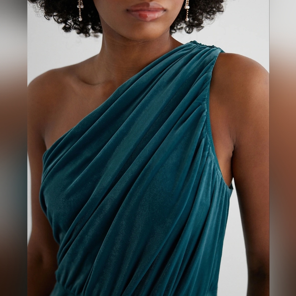 ✨️Final Price✨️NWT Sz M Express Teal Velvet One Shoulder Jumpsuit - Picture 6 of 8